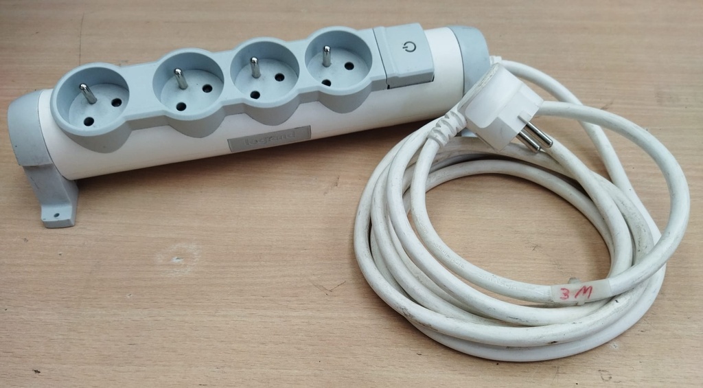 Vierfachsteckdose 230V